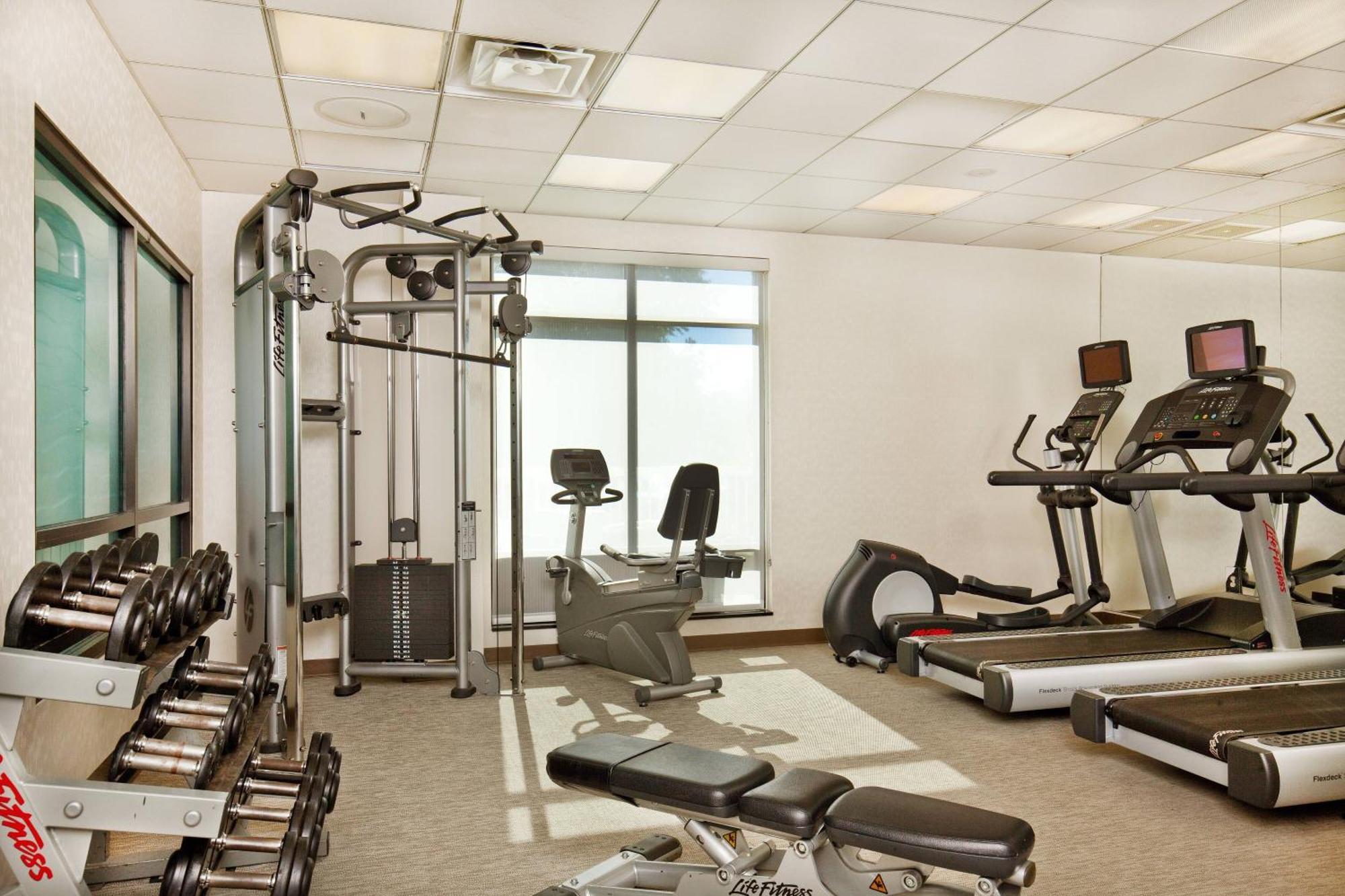 Springhill Suites Chesapeake Greenbrier Экстерьер фото